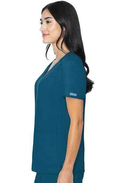 MedCouture Insight 3 Pocket Scrub Top MC2411